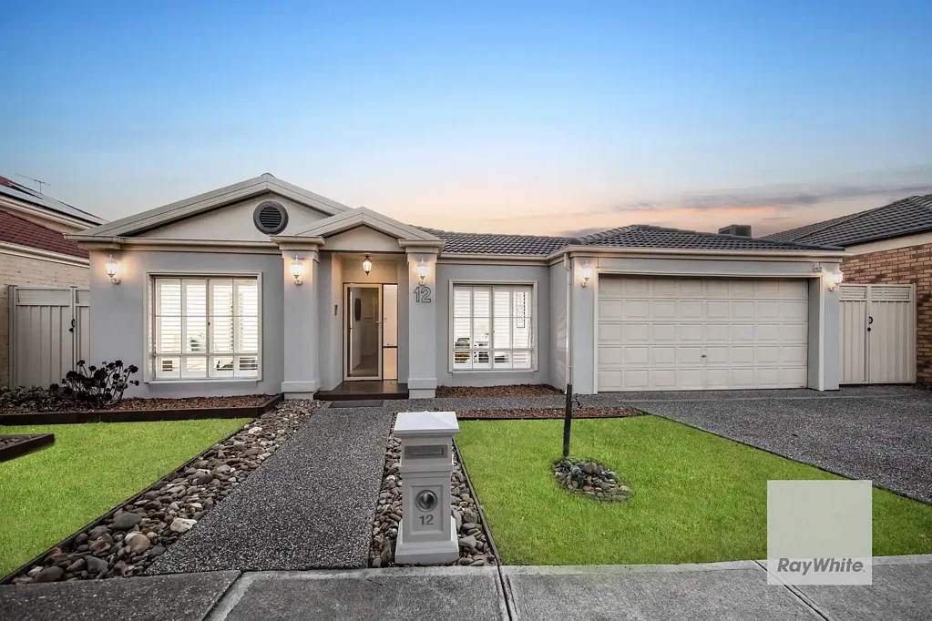 12 University Drive, Taylors Hill, VIC 3037