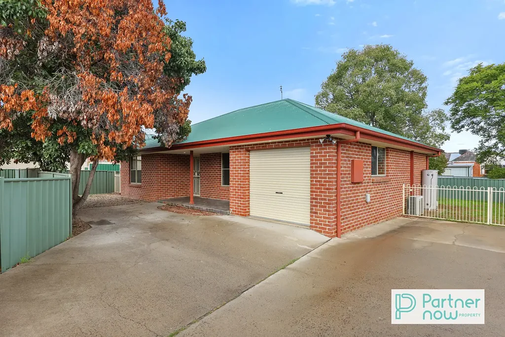 Tamworth 3房  Low Maintenance Brick Villa in Central West Tamworth