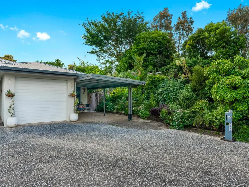 Redlynch 2Habitaciones Highly sought-after half duplex in Redlynch