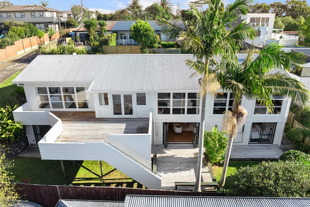 Glenfield 6房  Home & Income Goldmine - Space, Scale & Cashflow