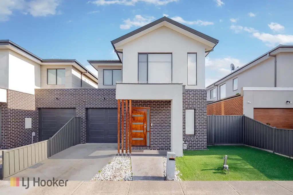 12 Stonewood Street, Roxburgh Park, VIC 3064