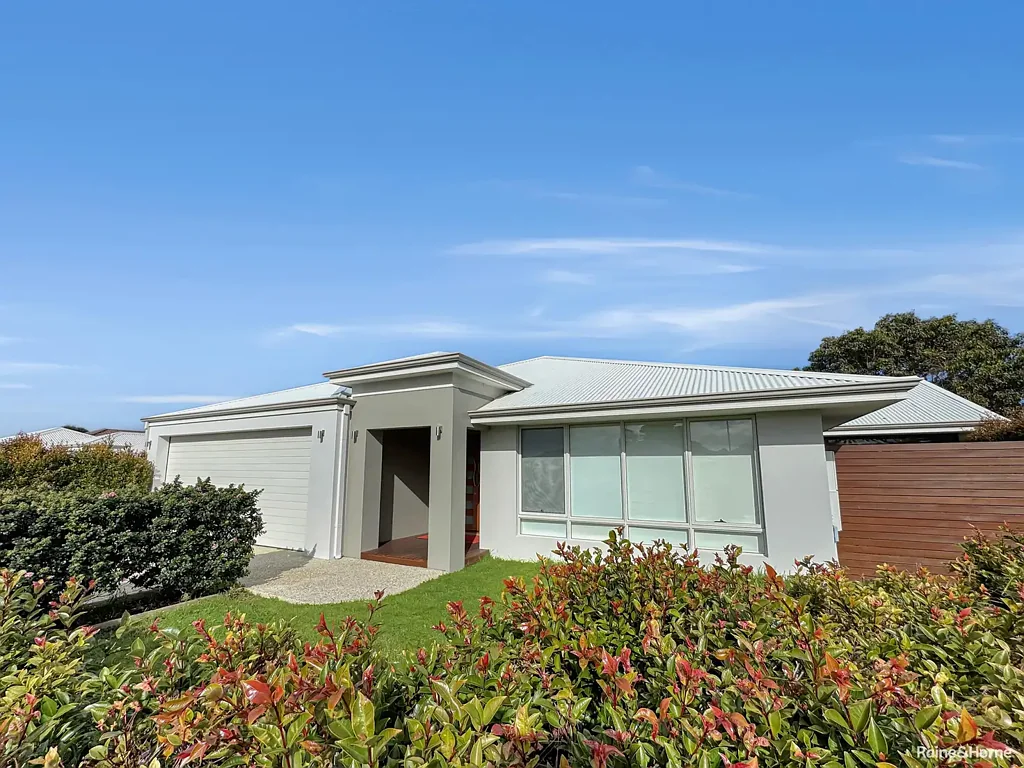 Beautifully Designed Home in Prime McKail Location
