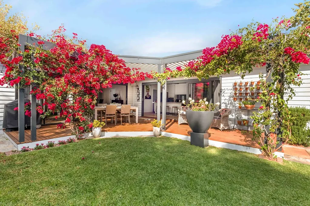 Malvern East 5ਬੈੱਡਰੂਮ A Five Bed Edwardian With Pool And Style.