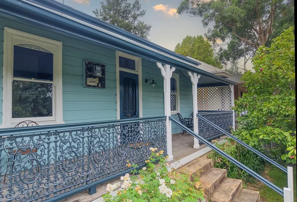 Picton 4 Bedroom Assistant Station Master’s Residence with Studio — elevated heritage living a short walk to Picton Station