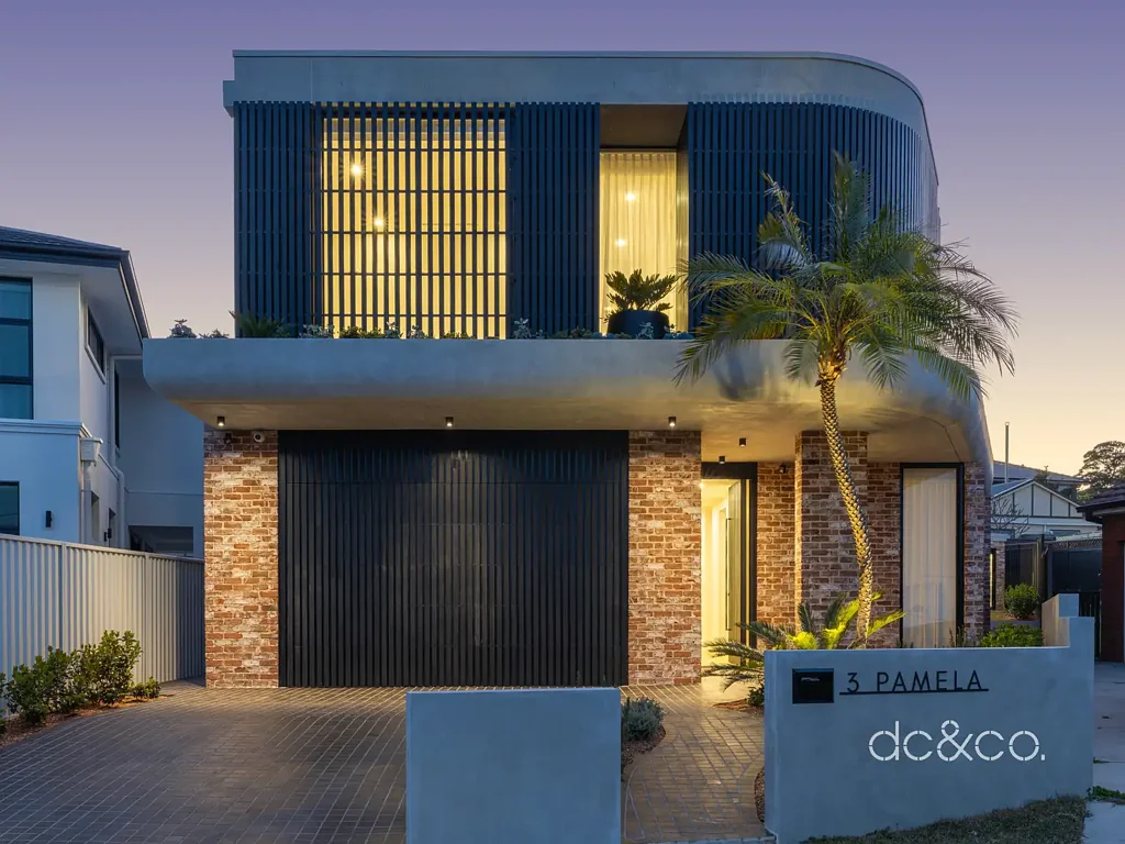 Concord 5침실 Architectural luxury meets effortless family living