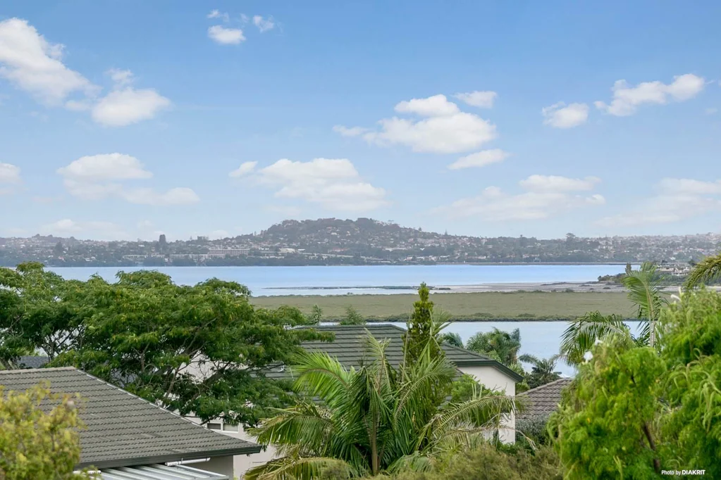 136 Wiseley Road, West Harbour, Waitakere City, Auckland