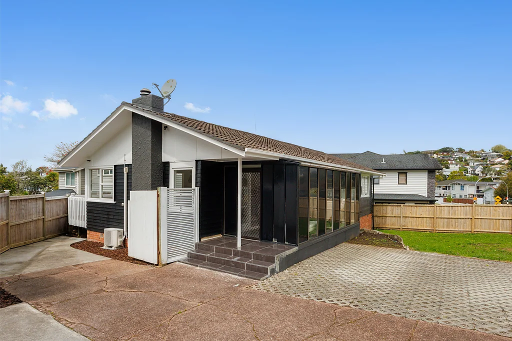 21 Compton Street, Hillcrest, North Shore City, Auckland