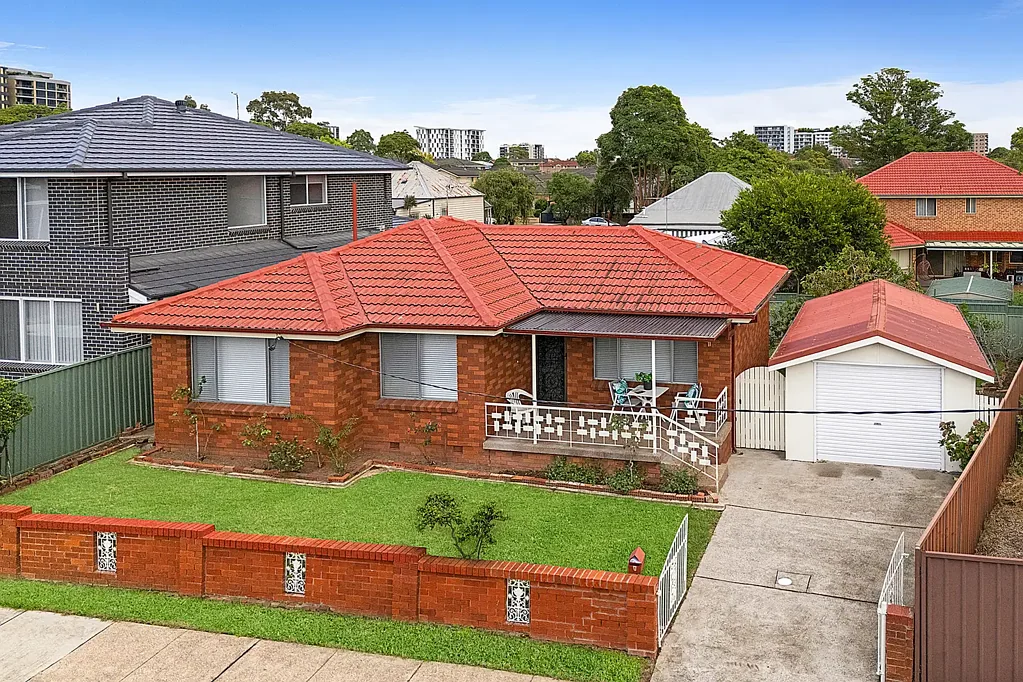 1 Eric Crescent, Lidcombe, NSW 2141