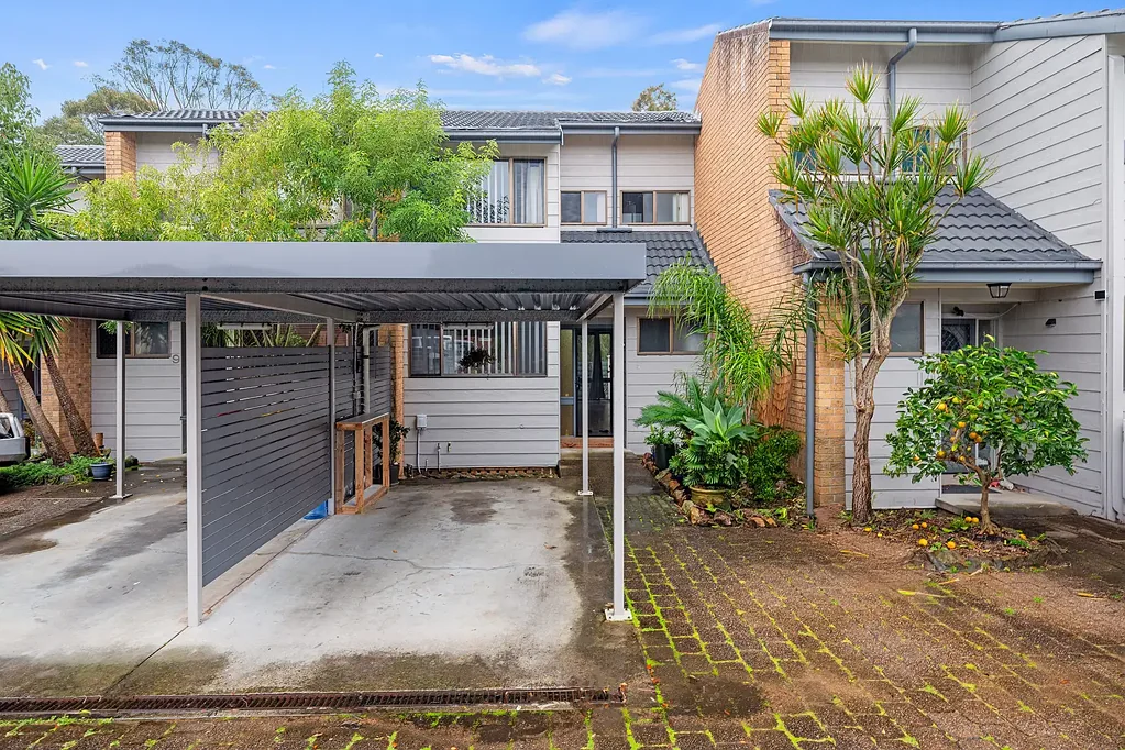 Raymond Terrace 2ਬੈੱਡਰੂਮ LOW-MAINTENANCE LAKESIDE LIVING