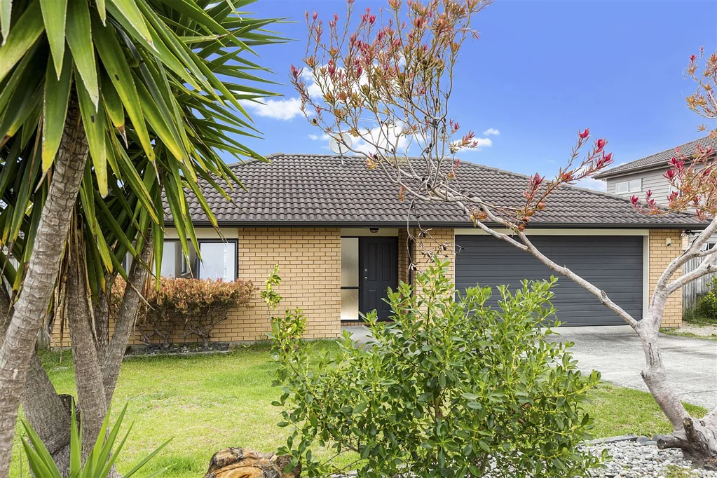 37 Nicholas Gibbons Drive, Clendon Park, Manukau City, Auckland