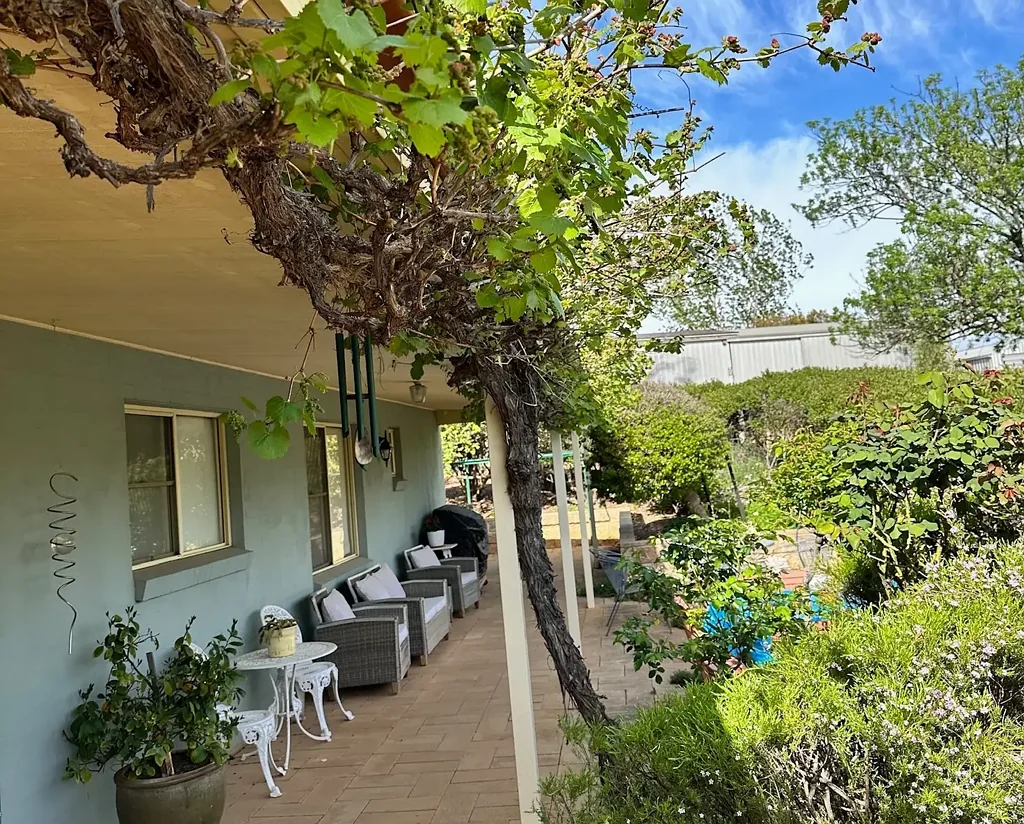 Grenfell 4房  Main Road Frontage Exposure! Huntington Park 5143 Mid Western Highway