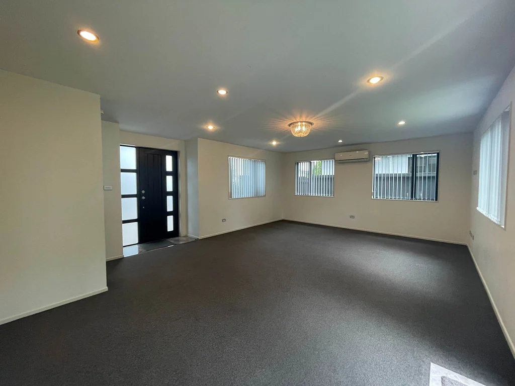 Spacious Family Home in Prime Mount Roskill Lo...