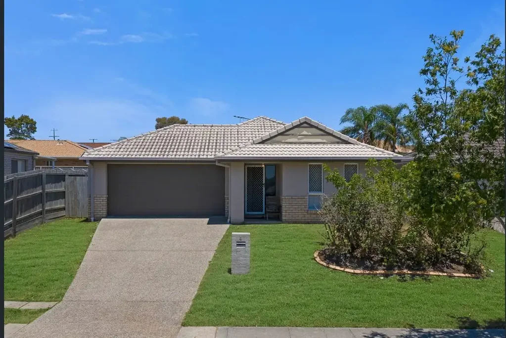 Family Home in Eagelby!