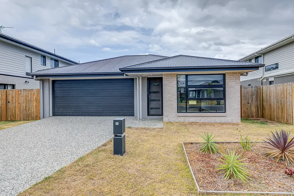 Beautiful Home With 2 Air Conditioners!  Don’t Let This one Get Away!