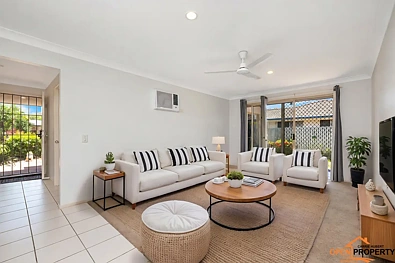 ਰਹਿਣ ਵਾਲਾ ਕਮਰਾ - 36 Wallace Circuit, Kirwan, QLD 4817