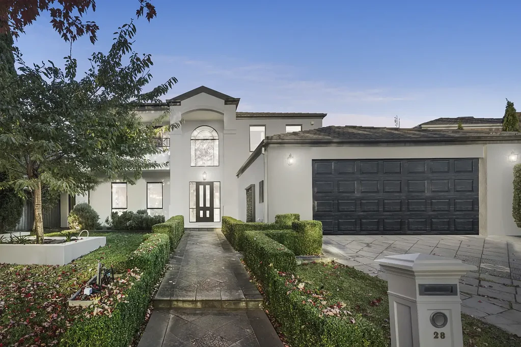 28 Langhorne Crescent, Rowville, VIC 3178