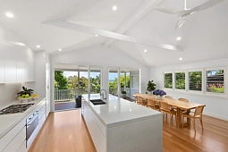 37 Collaroy Street, Collaroy