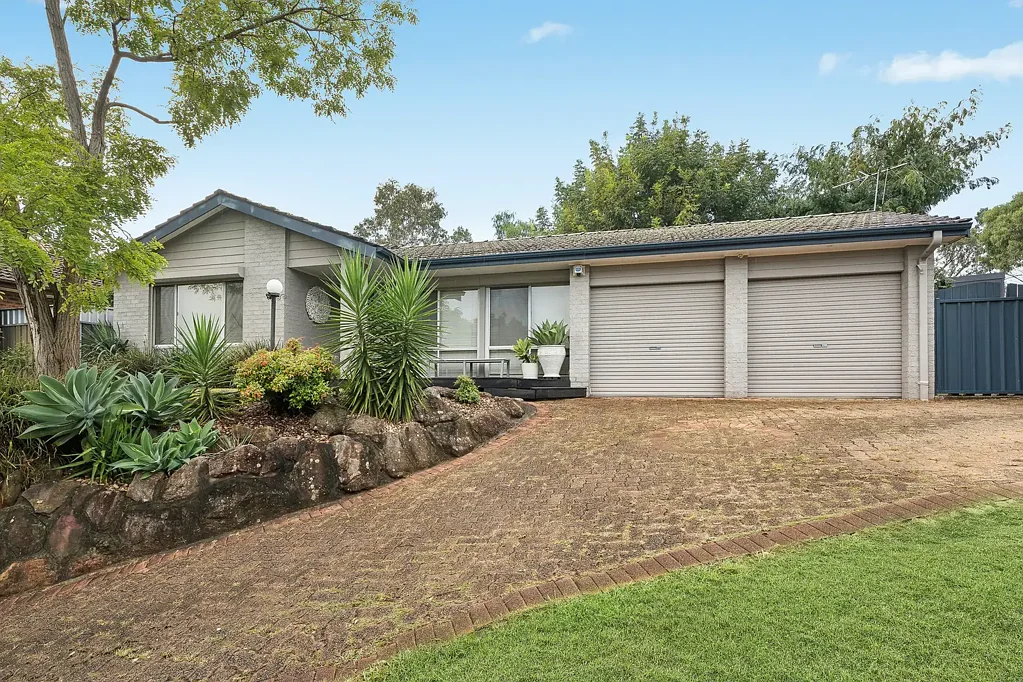 11 Minchinbury Terrace, Eschol Park, NSW 2558