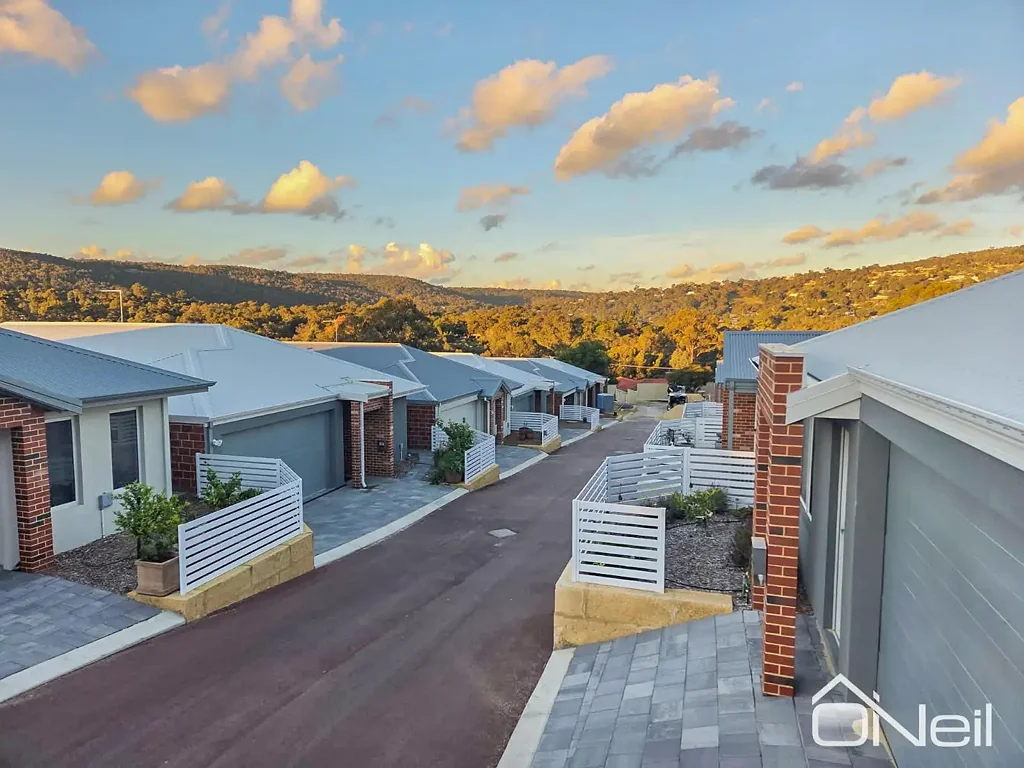 Mount Nasura 3房  BRAND NEW LIVING IN A PRIME LOCATION