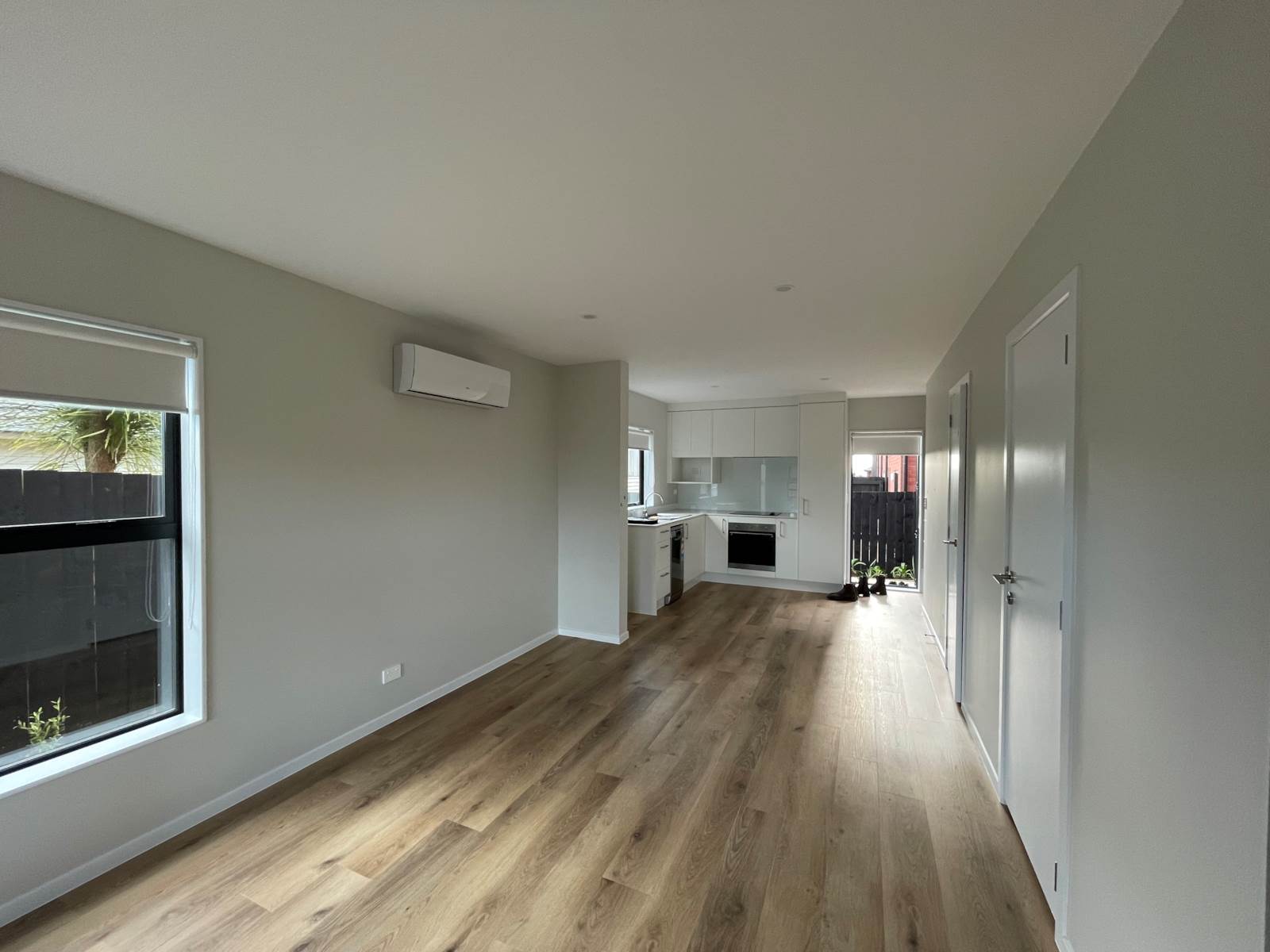 1/15 Sunhill Road, Sunnyvale, Auckland - Waitakere, 2 phòng ngủ, 1 phòng tắm