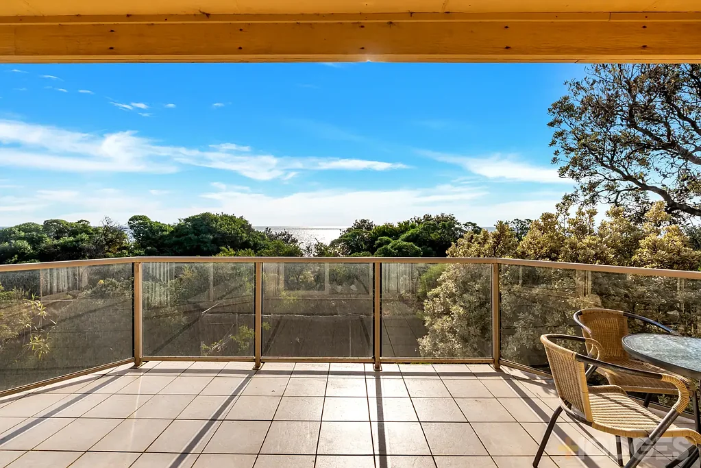 Absolute Beachfront Living –  Direct Beach Access