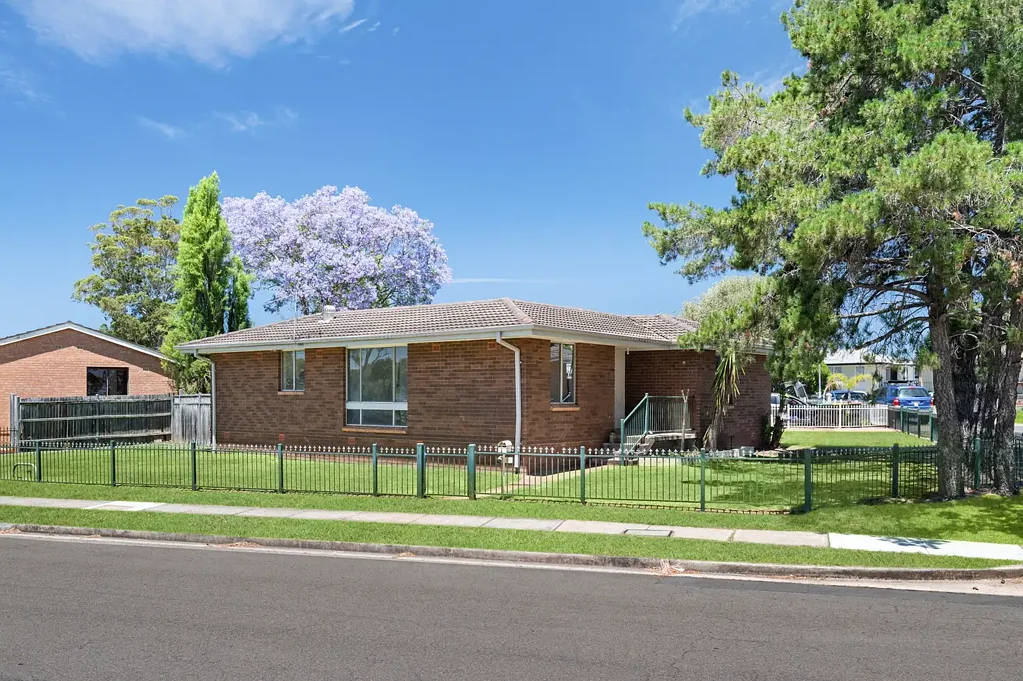 52 Peppin Crescent, Airds, NSW 2560