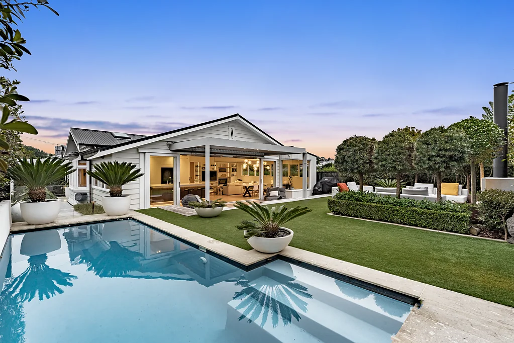 Remuera 4બેડરૂમ Sunkissed living in heartland Remuera