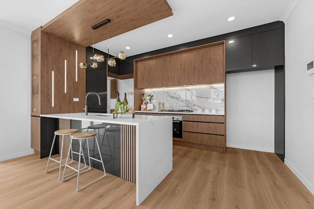 Flat Bush 8Habitaciones Charming brand new home with nice bush view