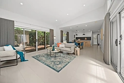 3/84 Blacket Street, Downer