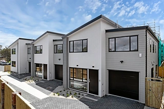 Lots 1-3, Tomintoul Place, Highland Park, Manukau City