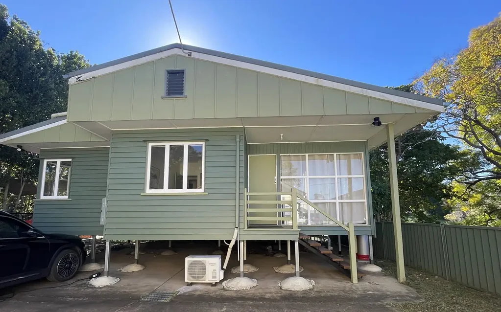 FULLY FURNISHED HOME IN THE HEART OF IMBIL