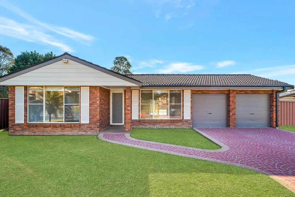 Freshly Updated Family Home with Double Garage & Covered Entertaining!