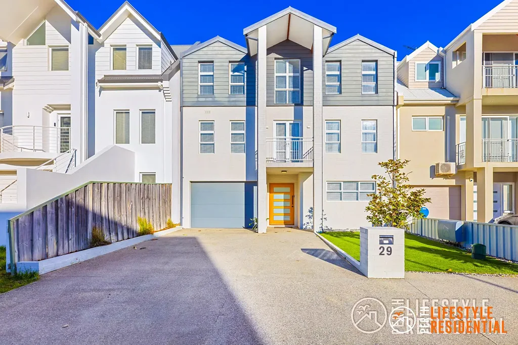 MINDARIE BY THE SEA