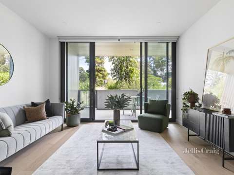 Ivanhoe East 2 Bedroom The Grounds Luxury Opposite Ivanhoe Park