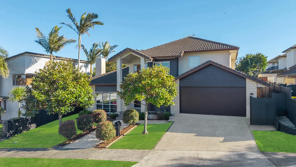 Flat Bush 5 Bedroom Spacious Family Home | Top Location
