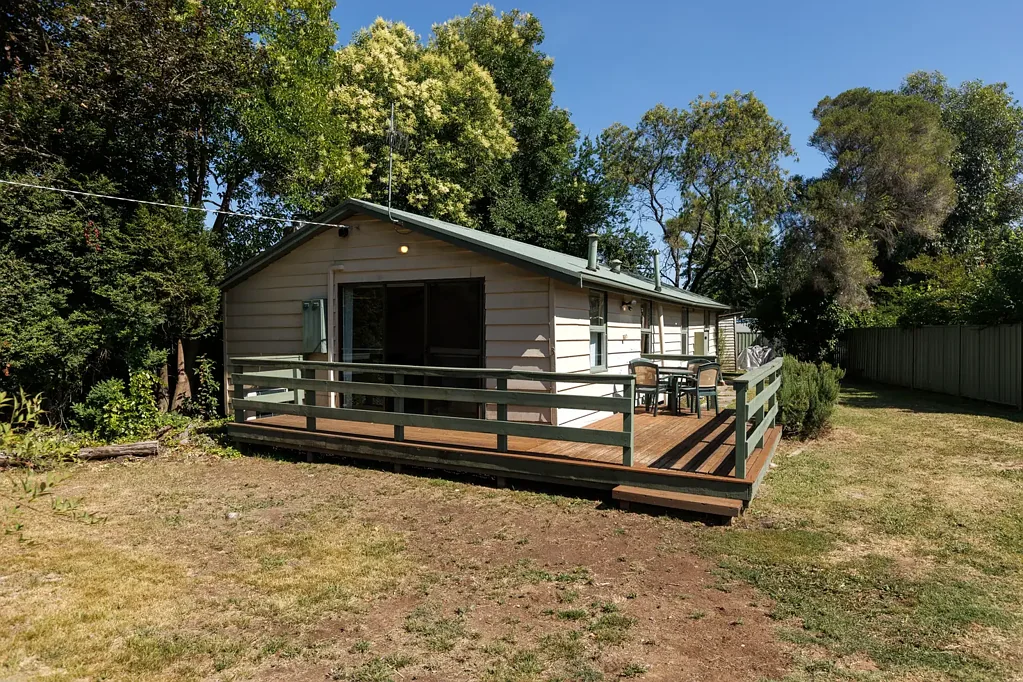 3 Freeburgh Avenue, Mount Beauty, VIC 3699