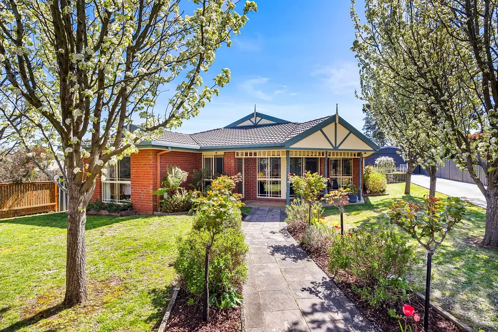 Buninyong 4房  Comfortable Family Living in a Peaceful Buninyong Location