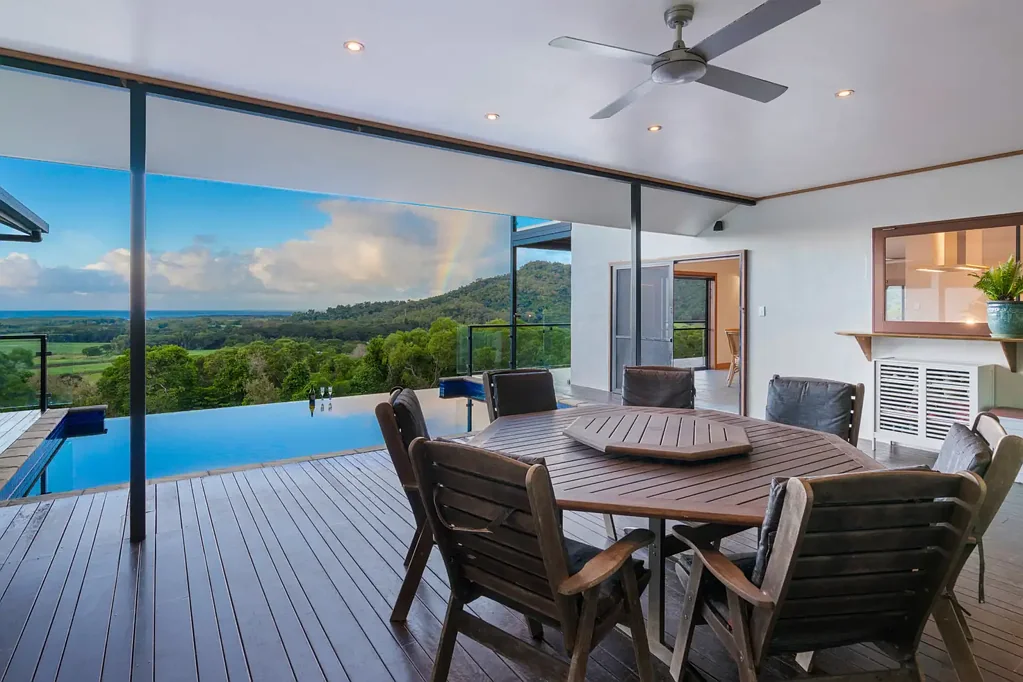 Mowbray 6 Bedroom Elevated Coastal Estate - Luxury, Privacy & Strong Income Stream on 10 Acres