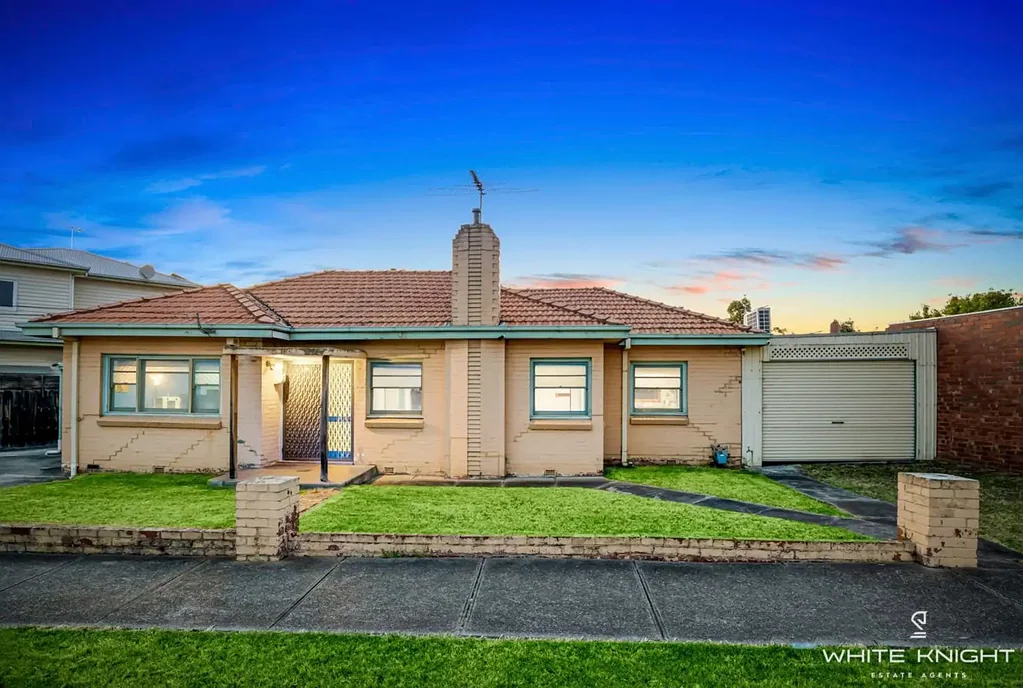 2 Lewis Street, Kingsville, VIC 3012