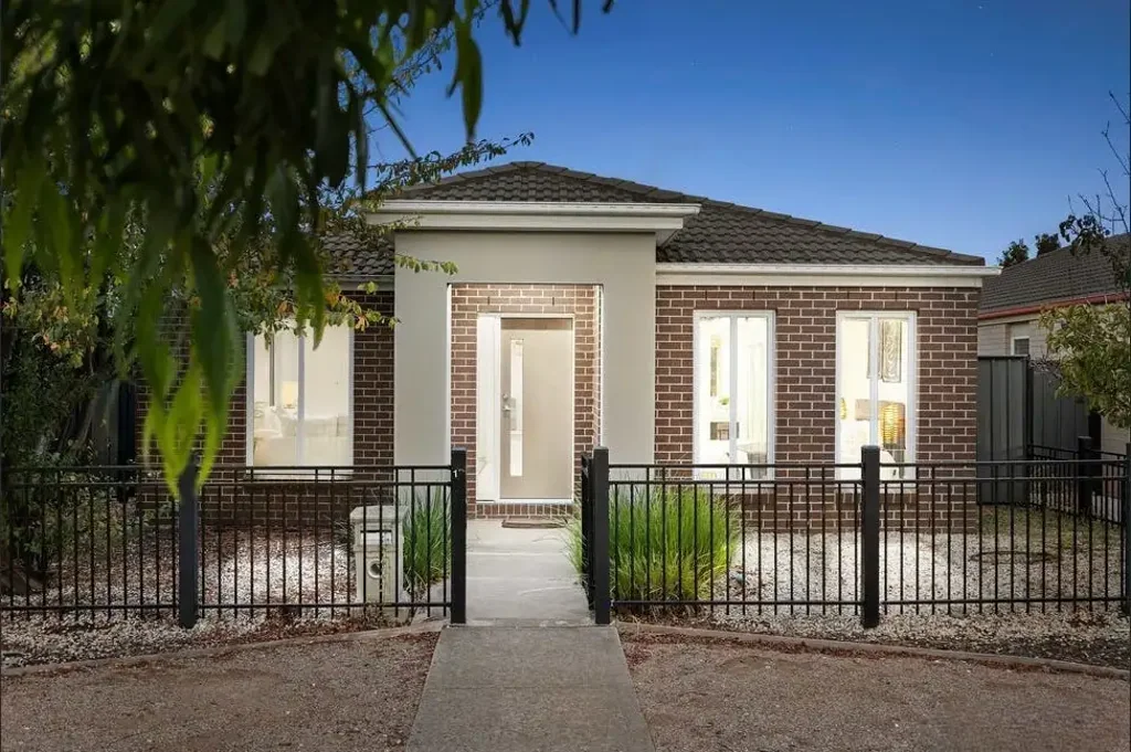 Spacious Family Home Opposite Parkland in the Prestigious Tarneit Gardens Estate
