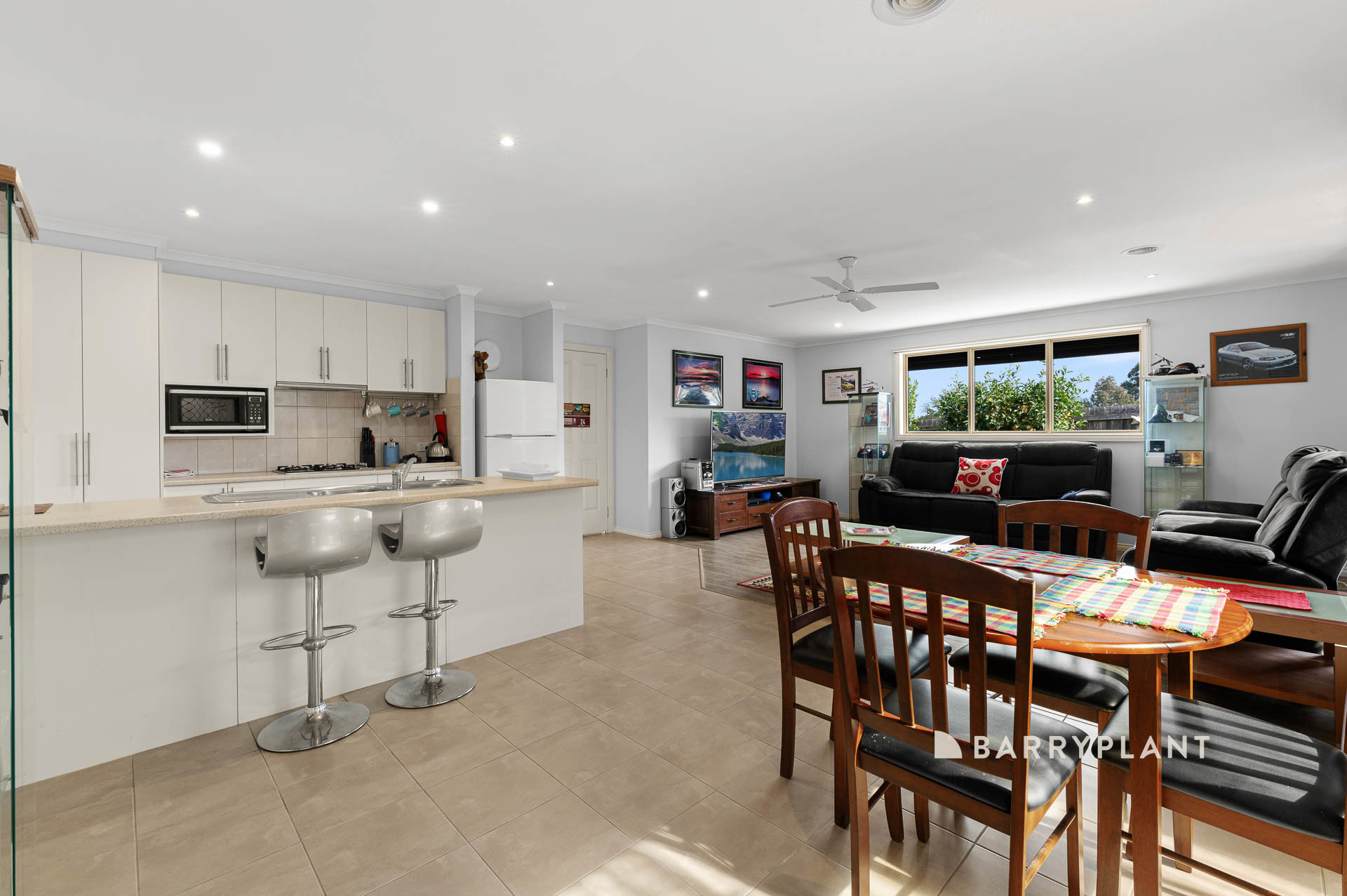 UNIT 3 16 RAILWAY AV, GARFIELD VIC 3814, 0房, 0浴, House