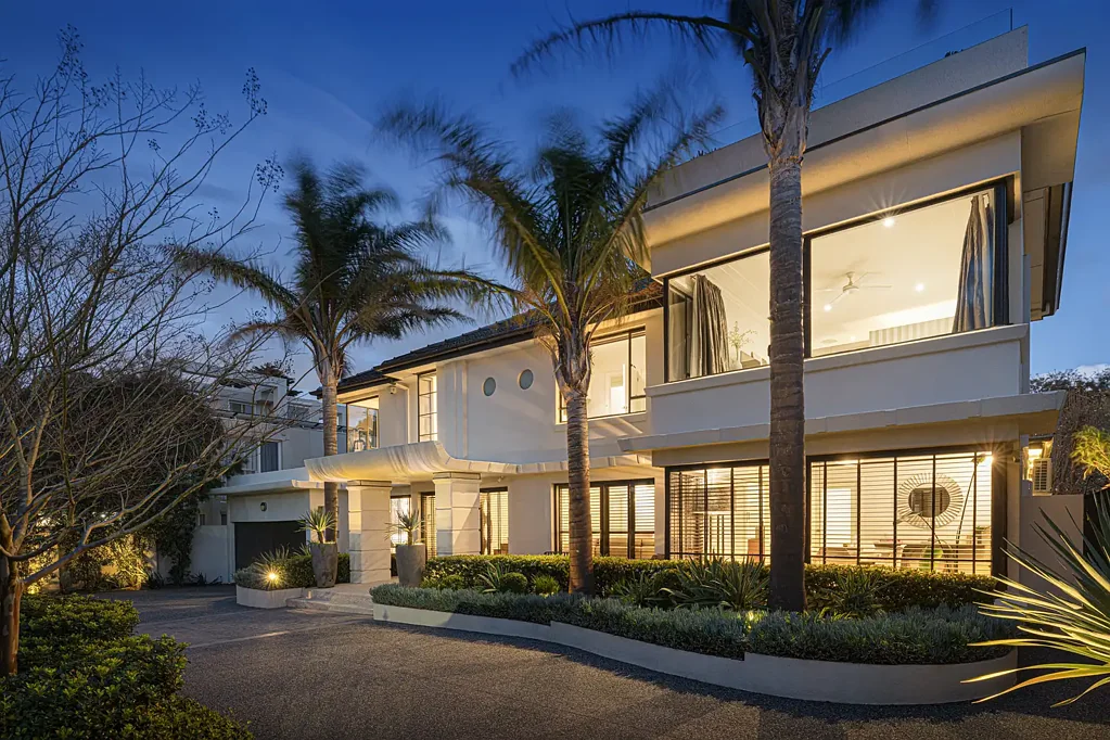 Beaumaris 4Habitaciones Tastefully transformed beachside masterpiece
