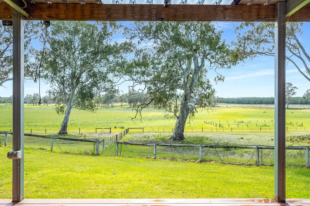 Coonawarra  ‘’Windigi’’ — Stunning Lifestyle Retreat with Two Dwellings, Minutes from Penola
