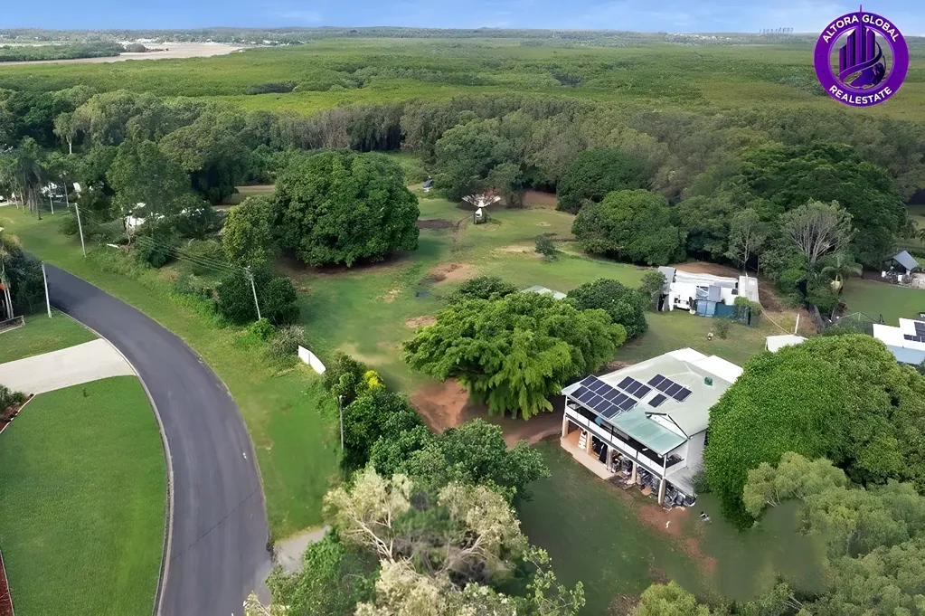 Andergrove 4બેડરૂમ Prime 5.28 Acre Development Site with Dual Living Home