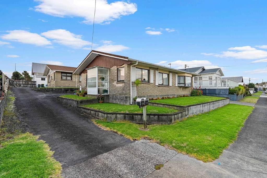 New Plymouth Central 4Moenga Investors, Developers and Renovators Look Here!