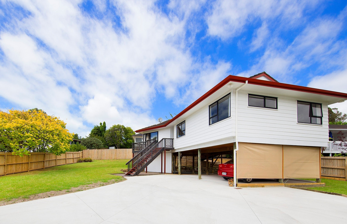 54 Meadowood Drive, Unsworth Heights, Auckland - North Shore, 3 Bedrooms, 1 Bathrooms