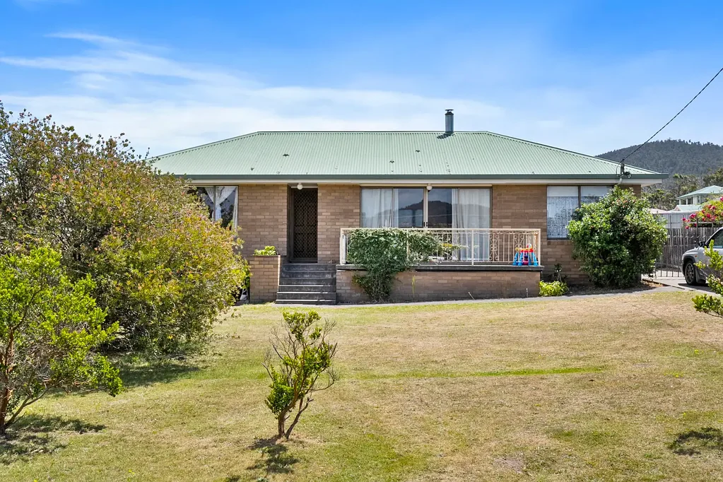 10 Constance Street, Dunalley, TAS 7177