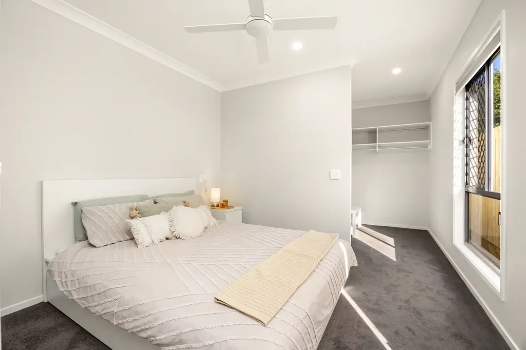 Large, Modern Studio with Everything Included - Convenience at Its Best