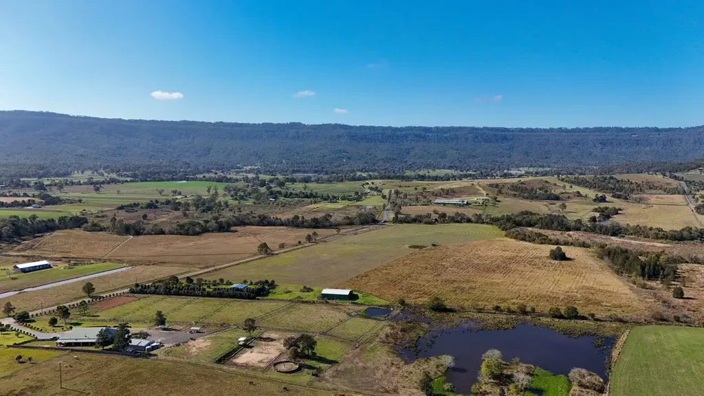 Boyland 5Zimmer Stunning 20 Acres with Large Family Home Plus Much More
