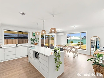 14 Maxwell Drive, Eglinton, NSW 2795, 4 slaapkamers, 2 badkamers, House